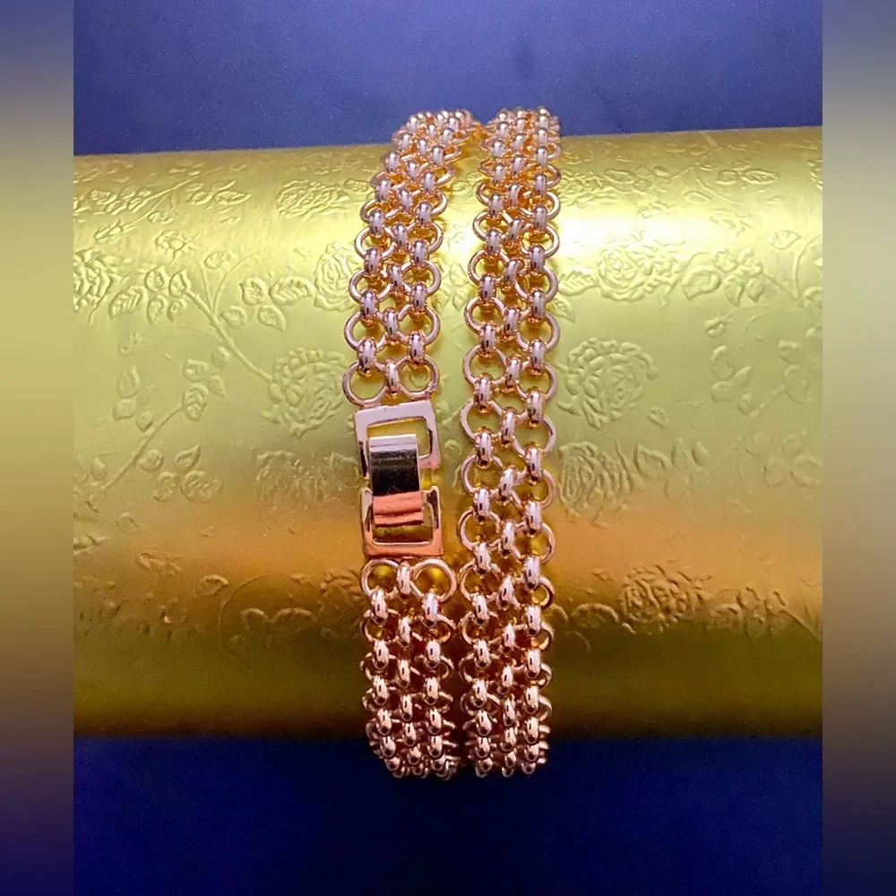 NWOT Elegant Gold plated 18k Chain Necklace - Picture 14 of 17